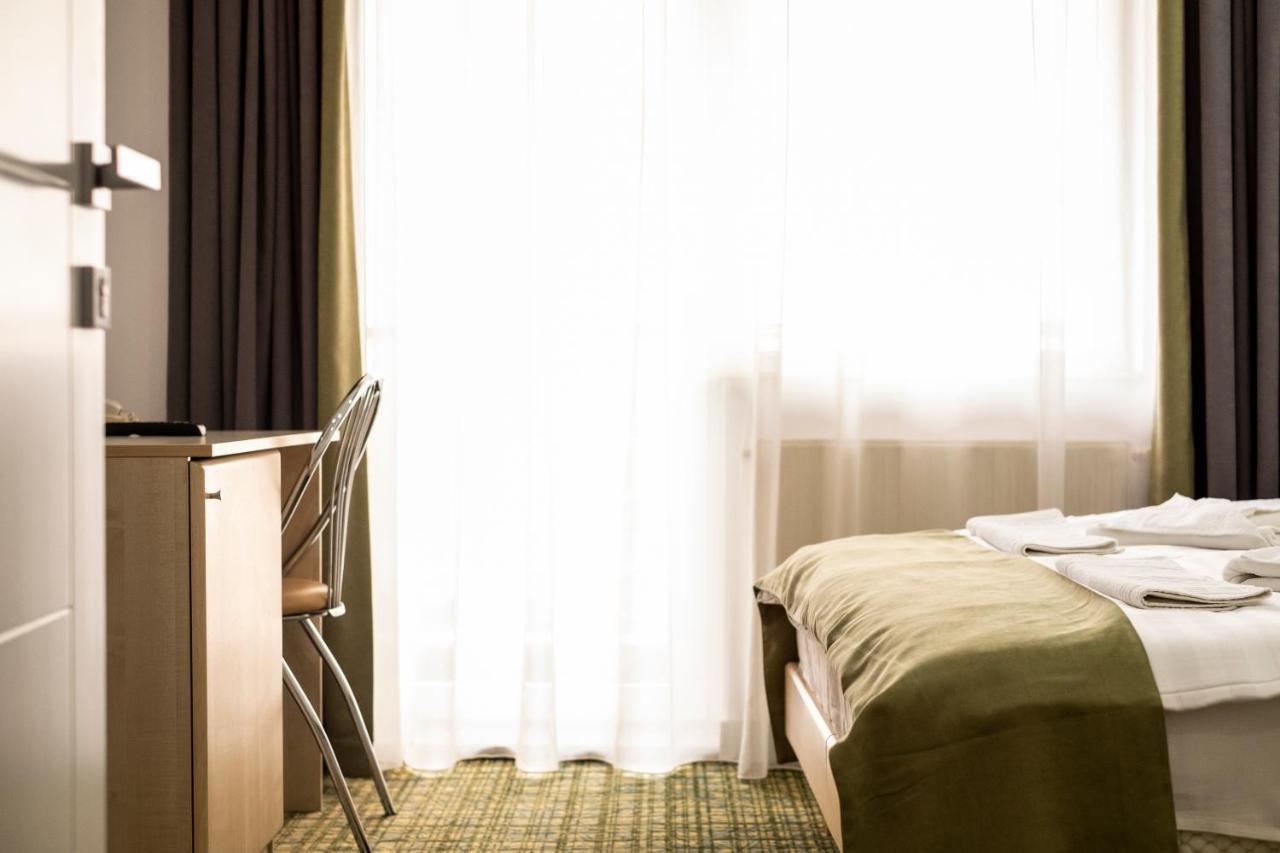 Casa Gabriela Hotel บูคาเรสต์ ภายนอก รูปภาพ