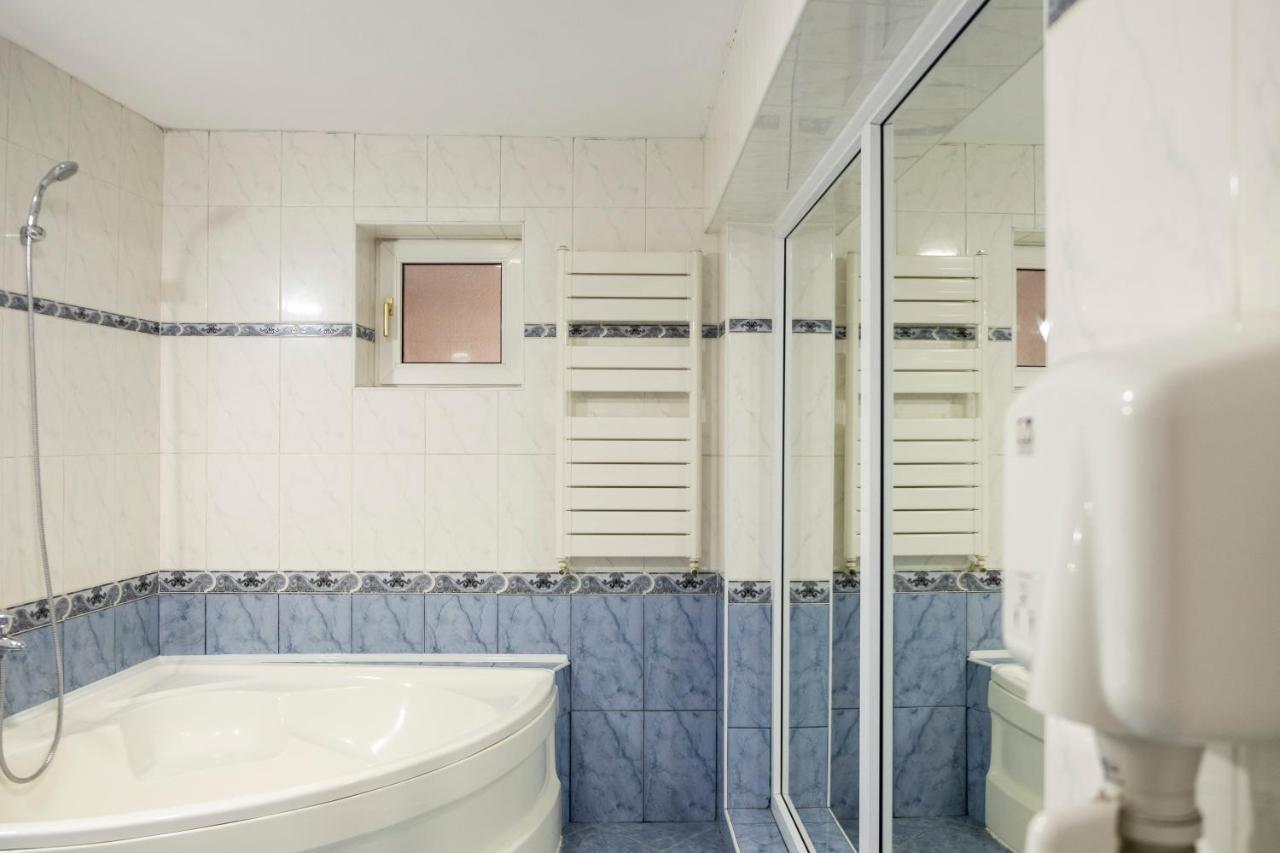 Casa Gabriela Hotel บูคาเรสต์ ภายนอก รูปภาพ