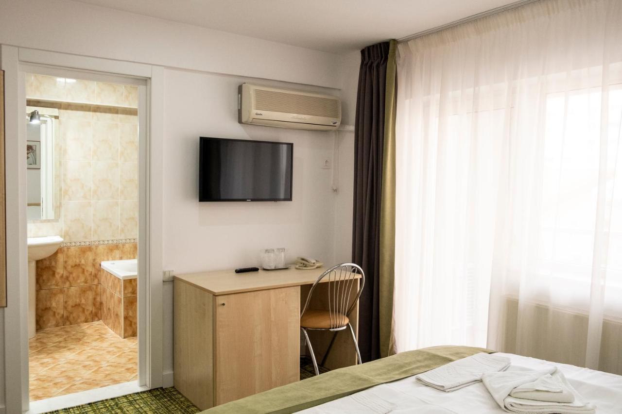 Casa Gabriela Hotel บูคาเรสต์ ภายนอก รูปภาพ