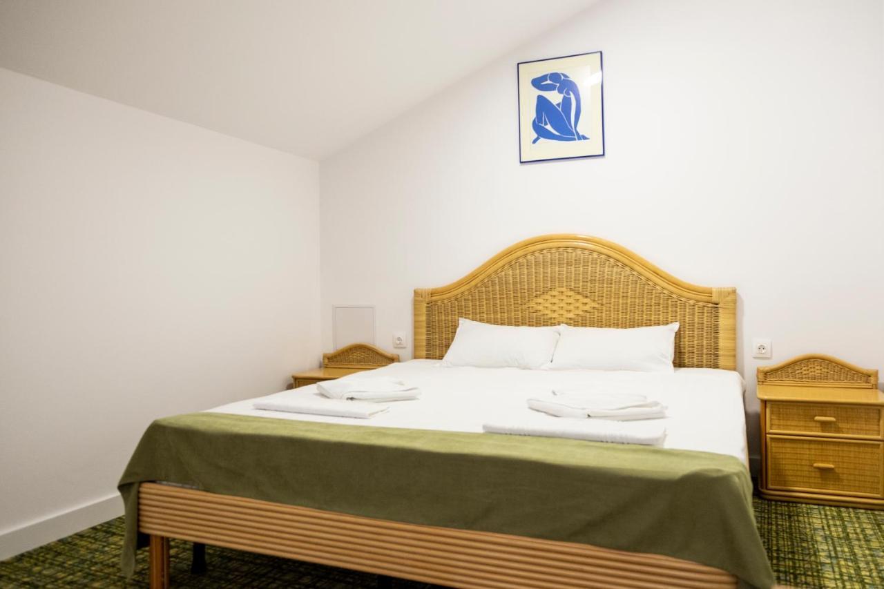 Casa Gabriela Hotel บูคาเรสต์ ภายนอก รูปภาพ