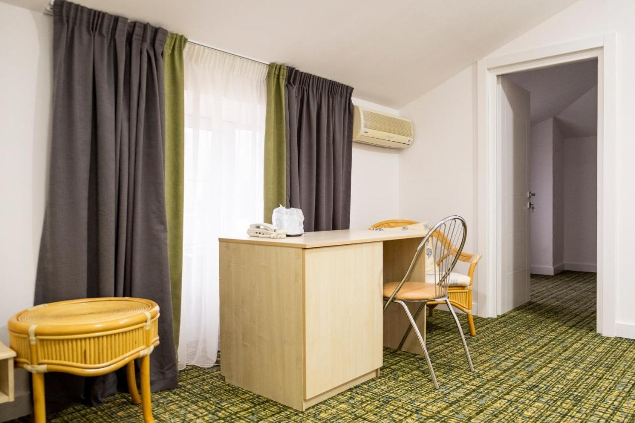 Casa Gabriela Hotel บูคาเรสต์ ภายนอก รูปภาพ