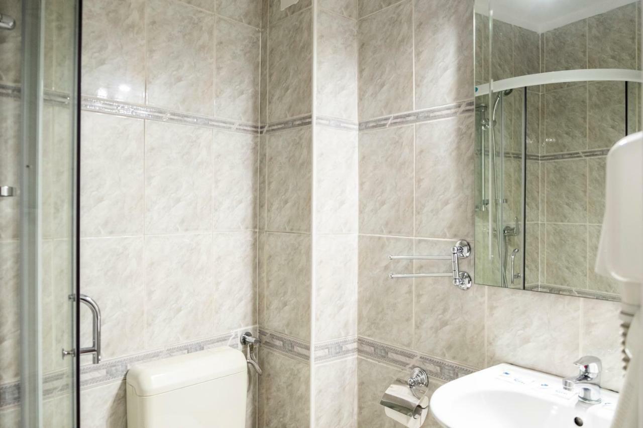 Casa Gabriela Hotel บูคาเรสต์ ภายนอก รูปภาพ